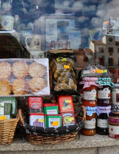 Bares y tiendas en Cuacos